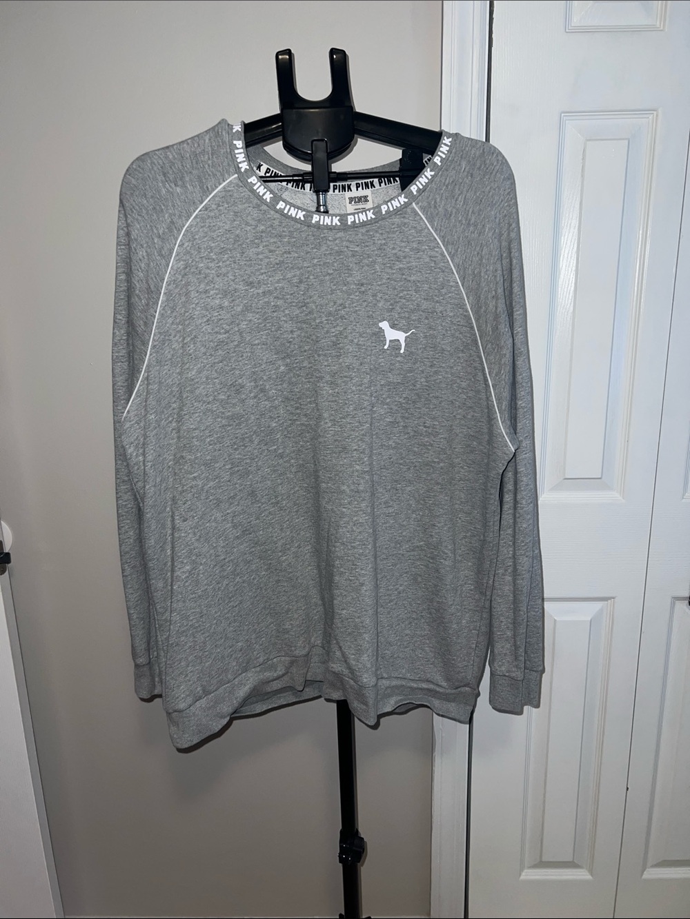 PINK Victoria's Secret Light Gray Men's Crewneck with White Dog Logo